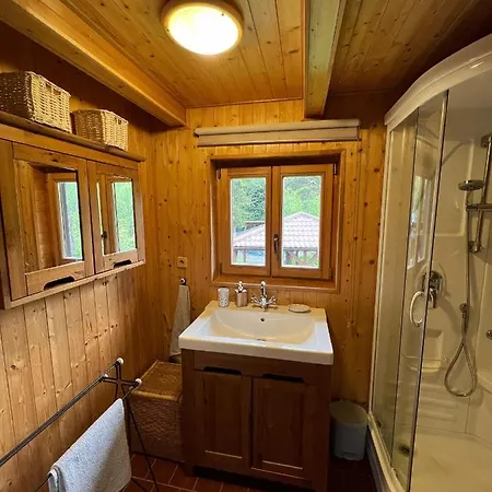 Chalet S Luxusnim Vyhledem A Bazenem