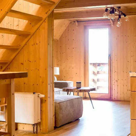S Luxusnim Vyhledem A Bazenem Chalet